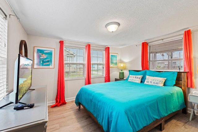 16535 Mansvelt Road, Jamaica Beach, TX 77554