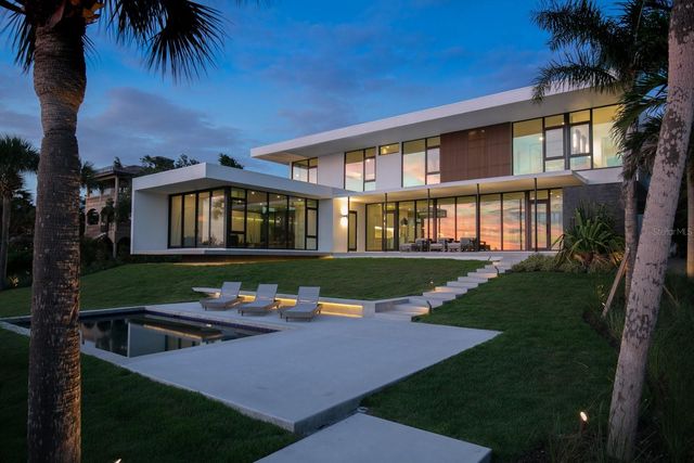 1500 BAYVIEW DRIVE, Sarasota, FL 34239