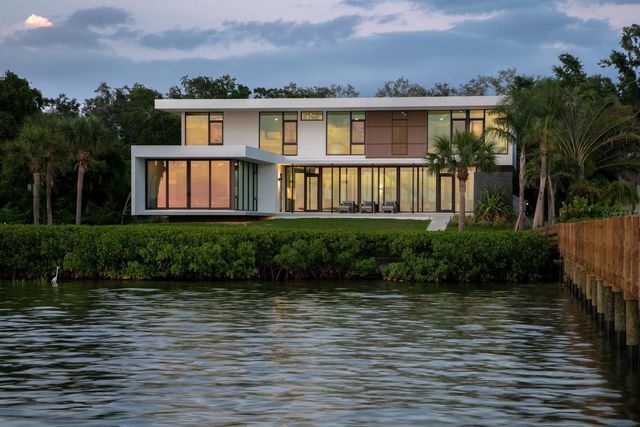 1500 BAYVIEW DRIVE, Sarasota, FL 34239