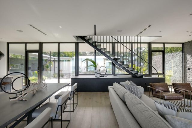 1500 BAYVIEW DRIVE, Sarasota, FL 34239