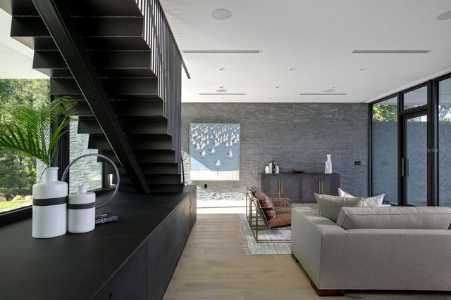 1500 BAYVIEW DRIVE, Sarasota, FL 34239