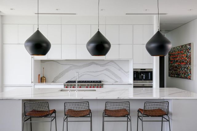 1500 BAYVIEW DRIVE, Sarasota, FL 34239