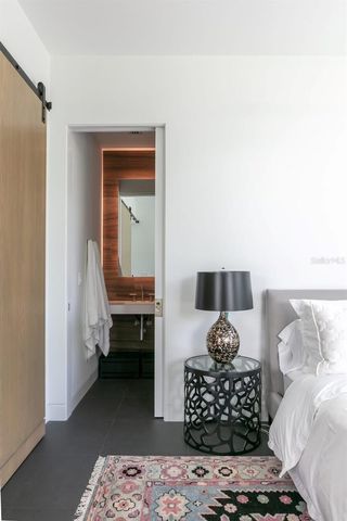 1500 BAYVIEW DRIVE, Sarasota, FL 34239