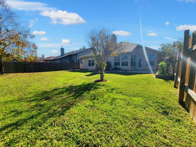1508 Natural Bridge LN, Pflugerville, TX 78660