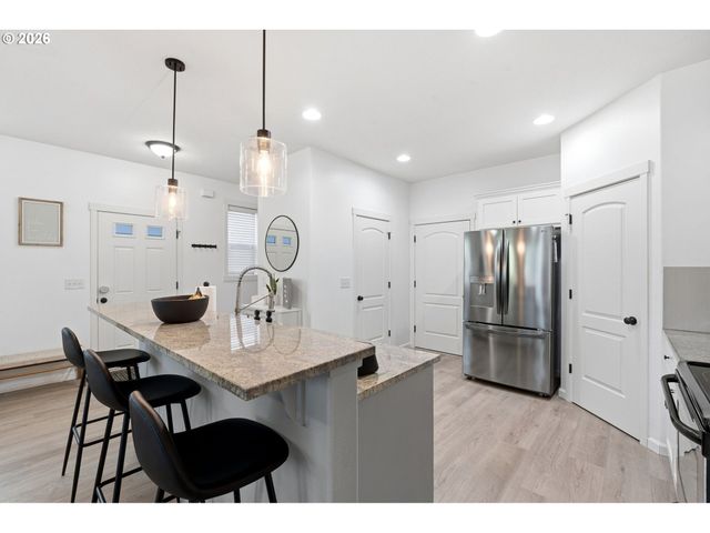 13002 Ne 28TH Way, Vancouver, WA 98684