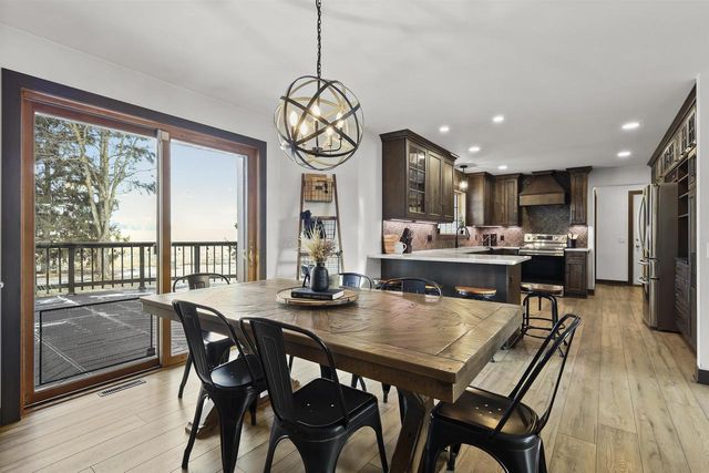 946 Canal Road, Marshall, WI 53559