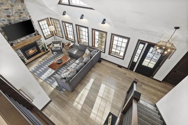 946 Canal Road, Marshall, WI 53559