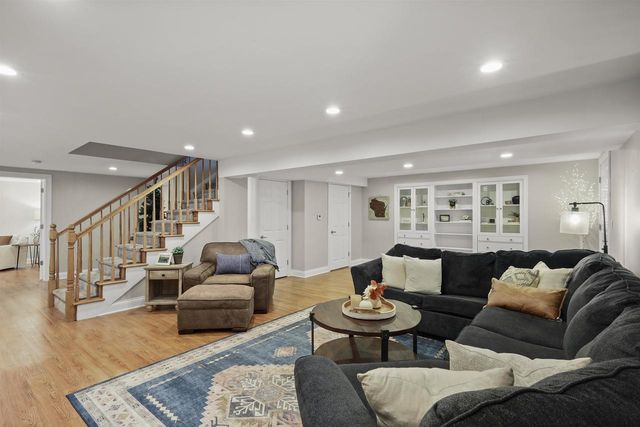 946 Canal Road, Marshall, WI 53559