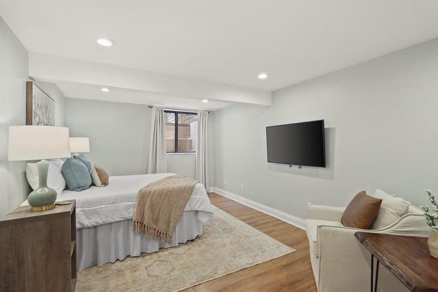 946 Canal Road, Marshall, WI 53559