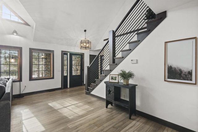 946 Canal Road, Marshall, WI 53559