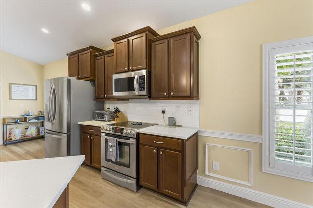 8143 Westfield Circle, Vero Beach, FL 32966