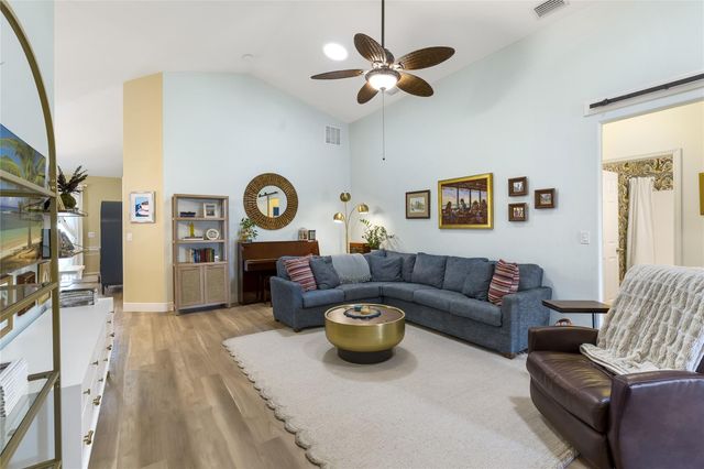 8143 Westfield Circle, Vero Beach, FL 32966