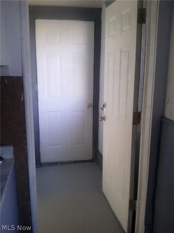 1238 E 145th Street, East Cleveland, OH 44112