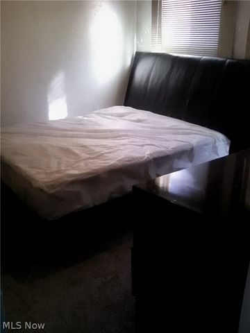 1238 E 145th Street, East Cleveland, OH 44112