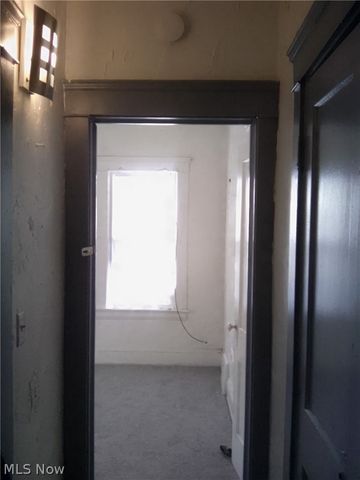 1238 E 145th Street, East Cleveland, OH 44112