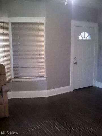 1238 E 145th Street, East Cleveland, OH 44112