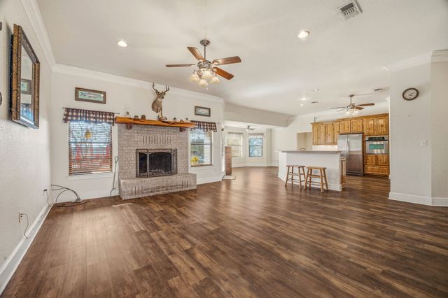 4259 S Lakeview Drive, Gordon, TX 76453