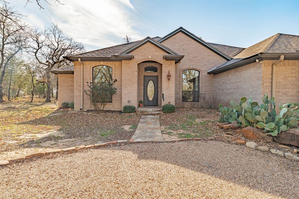 4259 S Lakeview Drive, Gordon, TX 76453