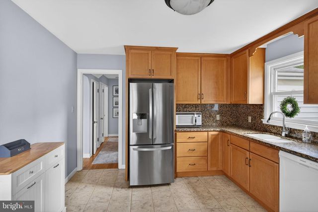 1802 SNYDER ST, Bethlehem, PA 18017
