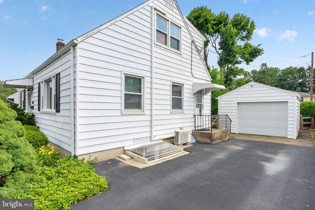 1802 SNYDER ST, Bethlehem, PA 18017
