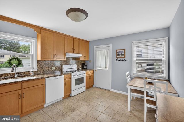 1802 SNYDER ST, Bethlehem, PA 18017