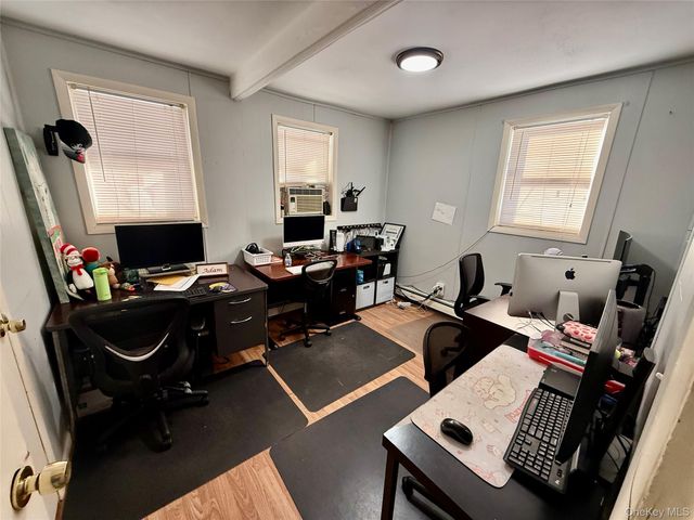 1644 N Gardiner Drive, Bay Shore, NY 11706