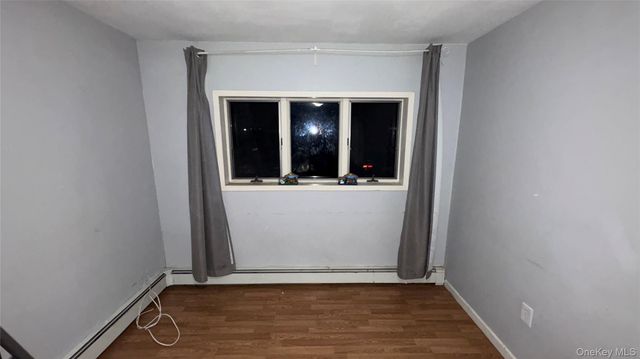 1644 N Gardiner Drive, Bay Shore, NY 11706