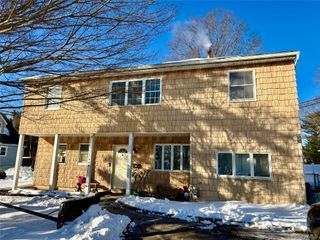 1644 N Gardiner Drive, Bay Shore, NY 11706