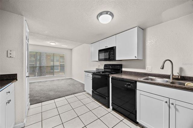 1810 NW 23RD BOULEVARD 203, Gainesville, FL 32605