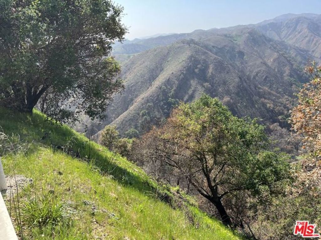 1785 Alta Mura Rd Road, Pacific Palisades (los Angeles), CA 90272