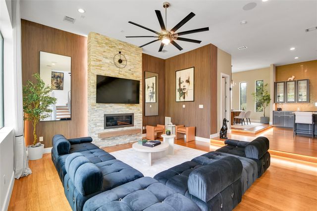 1411 Hickory Street, Houston, TX 77007