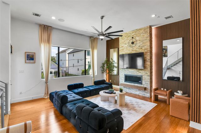 1411 Hickory Street, Houston, TX 77007