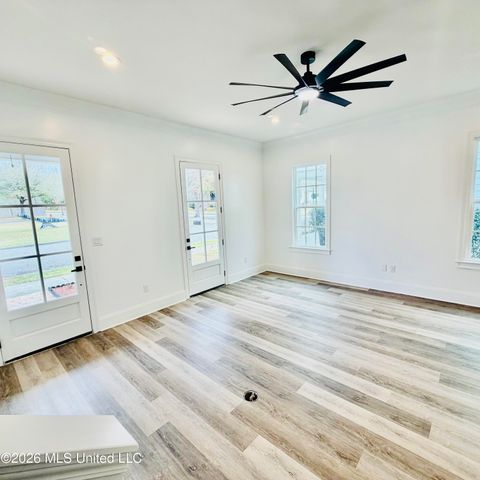 13146 Carrolton Street, Biloxi, MS 39532