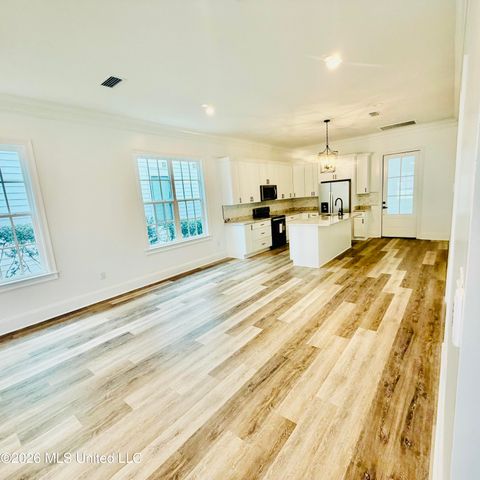 13146 Carrolton Street, Biloxi, MS 39532