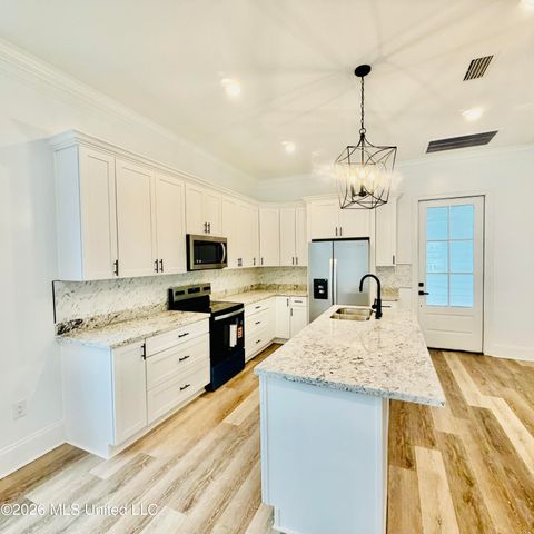 13146 Carrolton Street, Biloxi, MS 39532