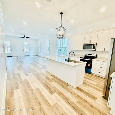 13146 Carrolton Street, Biloxi, MS 39532