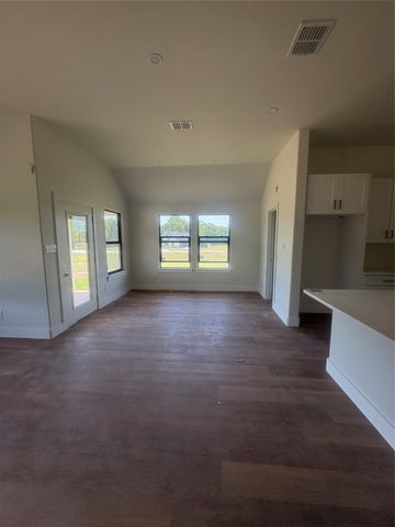 1033 Salvation Drive, Weatherford, TX 76088