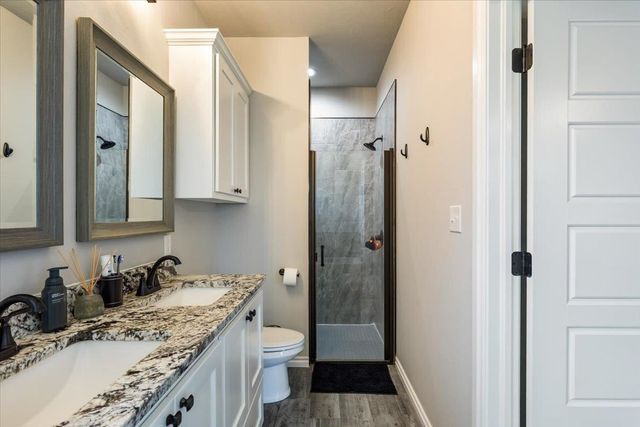 713 Meadow Lane, Cache, OK 73527