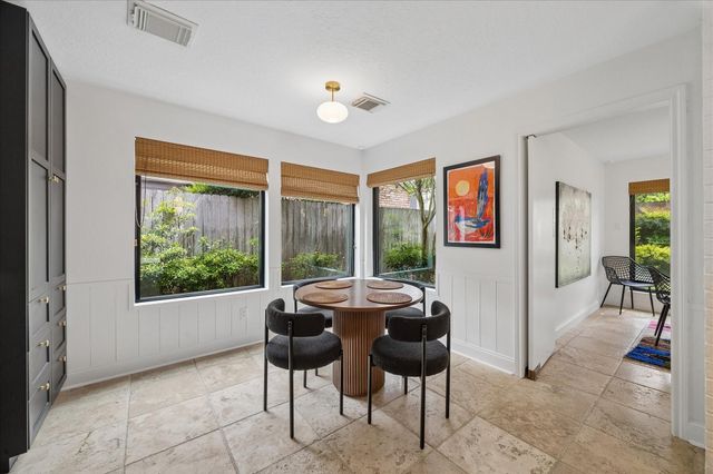 10215 Piping Rock Lane, Houston, TX 77042