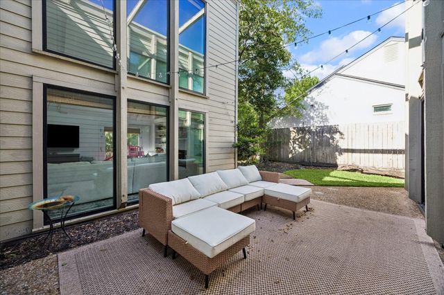 10215 Piping Rock Lane, Houston, TX 77042