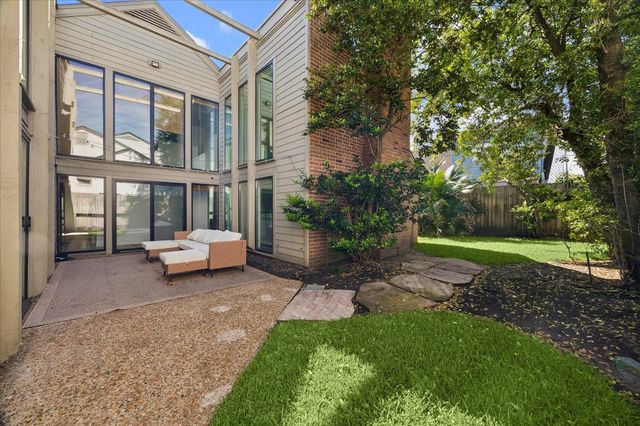 10215 Piping Rock Lane, Houston, TX 77042