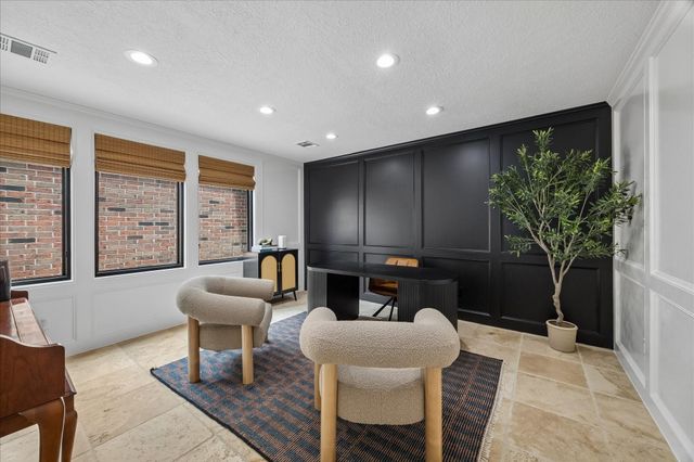 10215 Piping Rock Lane, Houston, TX 77042