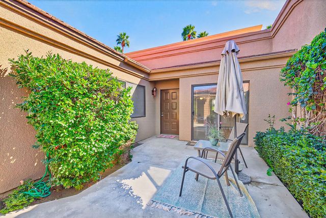 76205 Impatiens Circle, Palm Desert, CA 92211