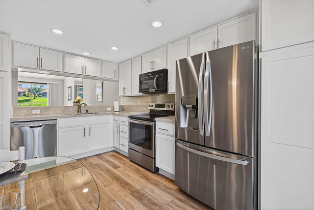 76205 Impatiens Circle, Palm Desert, CA 92211