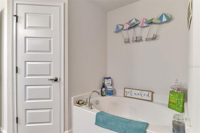 2443 LANCASTER LANE, North Port, FL 34286