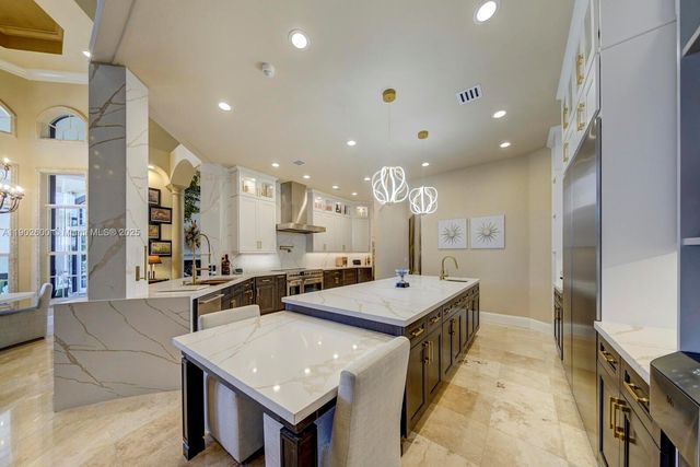 3828 Pine Lake Dr, Weston, FL 33332