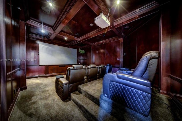 3828 Pine Lake Dr, Weston, FL 33332