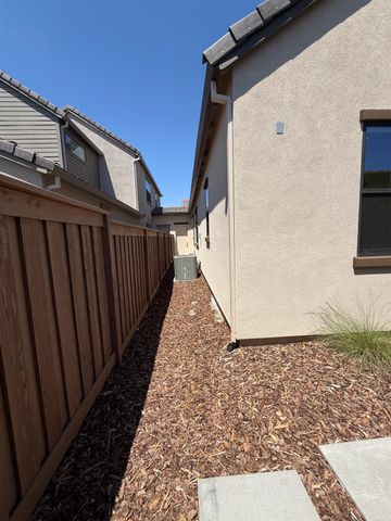 7070 Soleil Way, Granite Bay, CA 95746