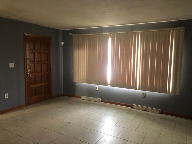 7153 W 72nd Street, Nottingham Park, IL 60638