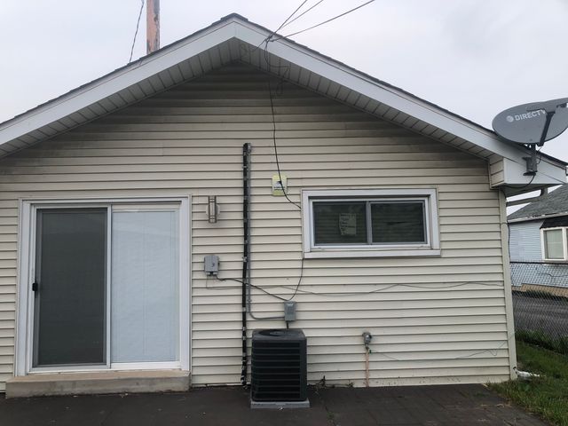 7153 W 72nd Street, Nottingham Park, IL 60638